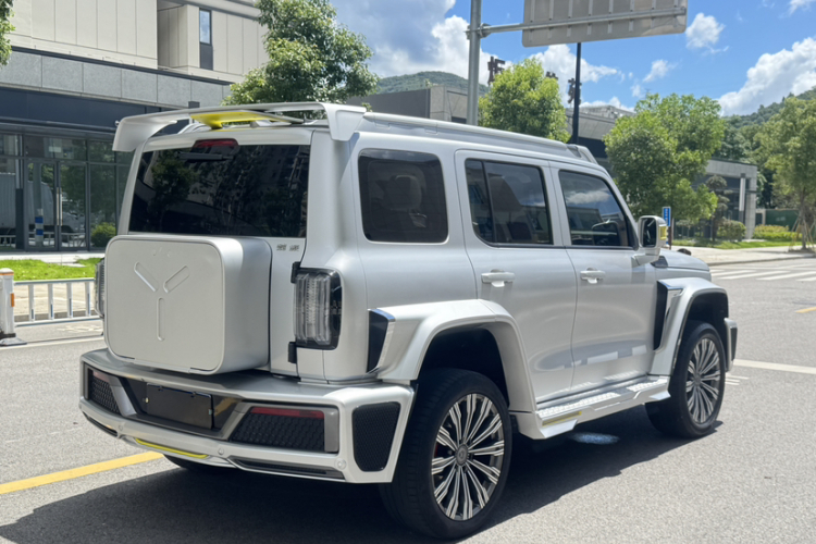 超境汽车 共创坦克300 2021款 2.0T 赛博坦克车身外观6005