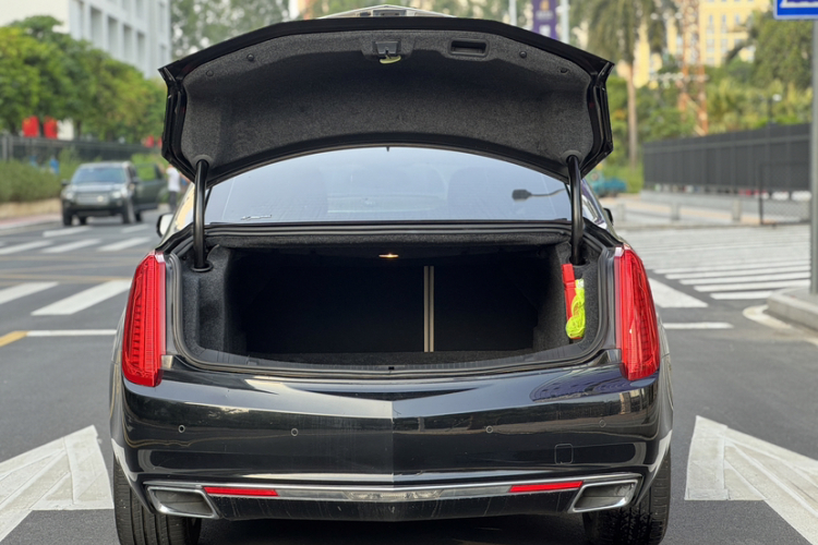 凯迪拉克XTS 2015款 28T 舒适型局部细节23