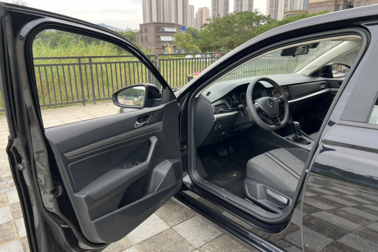 大众 朗逸 2021款 1.5L 自动风尚版中控内饰7002