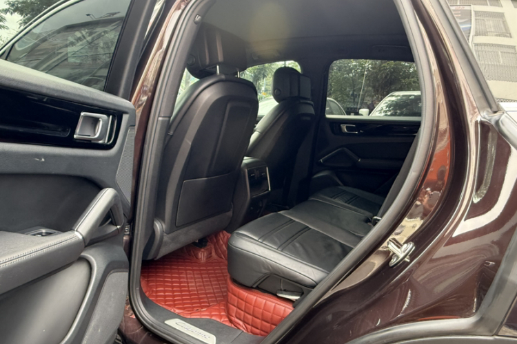 保时捷 2018款 Cayenne 3.0T中控内饰7006