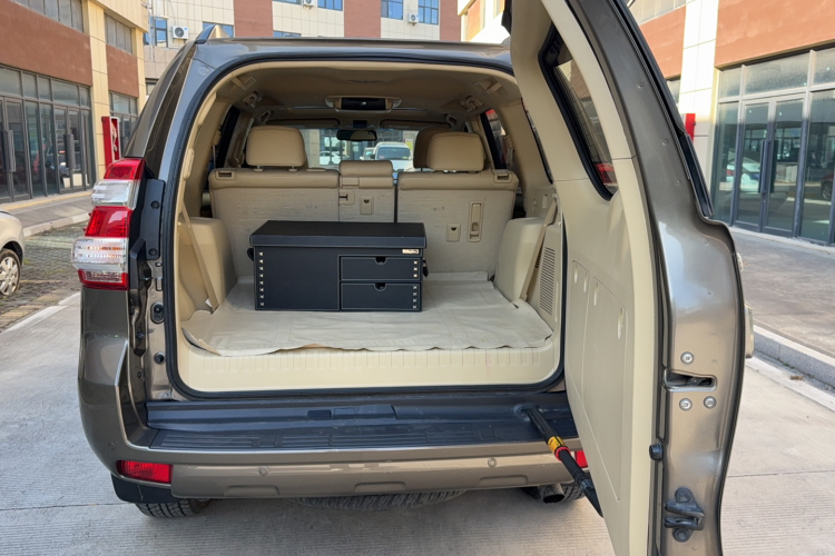 丰田 普拉多 2014款 4.0L 自动TX-L NAVI局部细节23