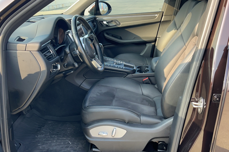 保时捷 2018款 Macan 2.0T中控内饰7002