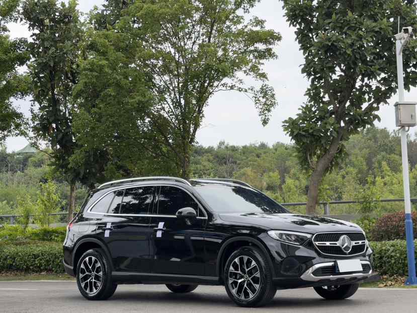 奔驰GLC 2024款 GLC 260 L 4MATIC 动感型 5座(3)