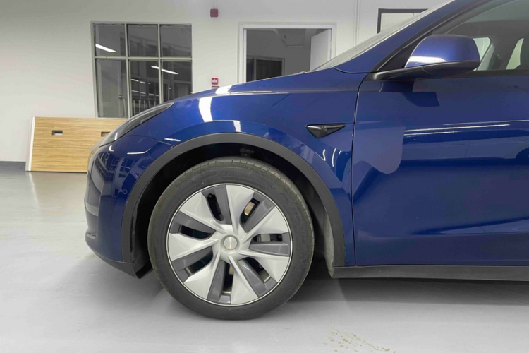 特斯拉 Model Y 2021款 标准续航后驱版车身外观6010