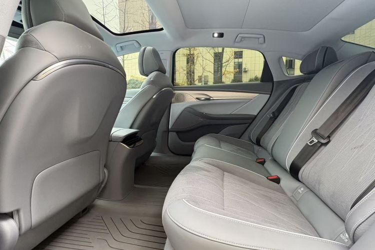 岚图汽车 岚图追光 2023款 四驱标准版中控内饰7003