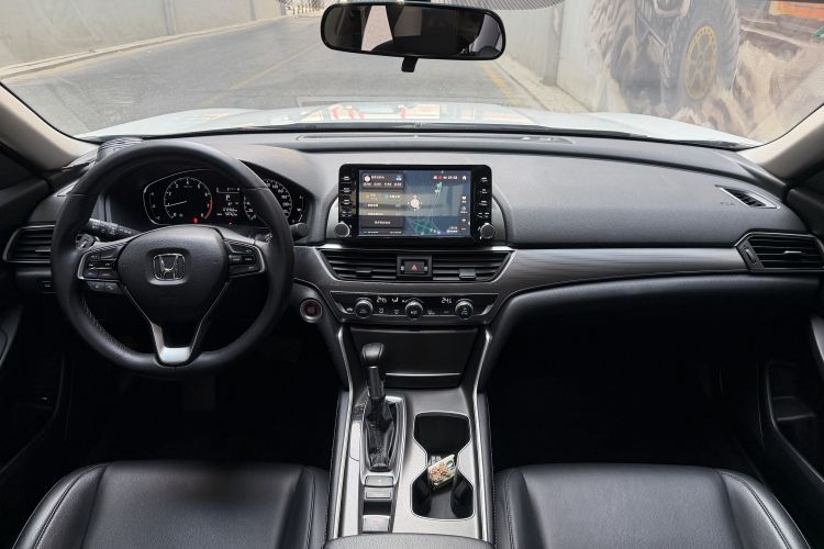 本田 雅阁 2018款 260TURBO 精英版 国V中控内饰7004