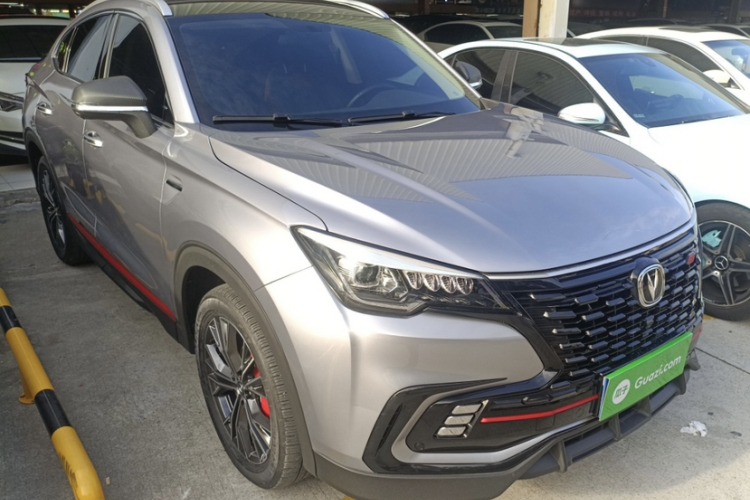 长安CS85 COUPE 2023款 1.5T DCT尊贵型车身外观6002