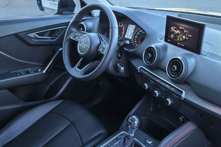 奥迪Q2L 2018款 35 TFSI 上市专享版 国V局部细节9005