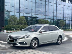 荣威i6新能源 2017款 45T 混动互联智享版