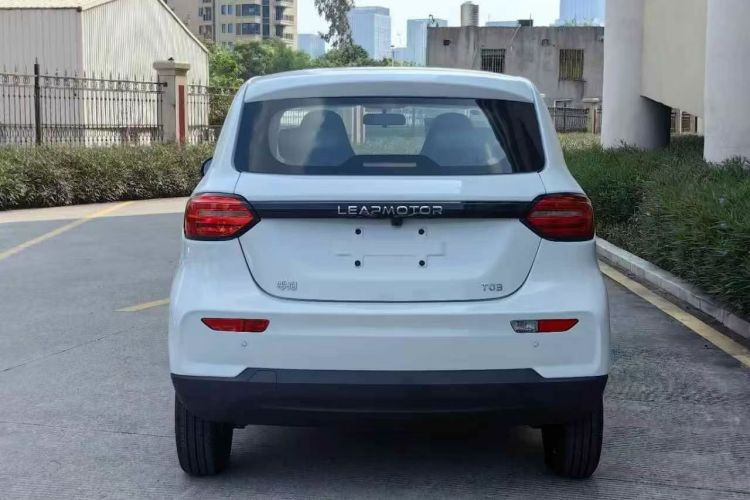 零跑汽车 零跑T03 2025款 310舒享版车身外观6004