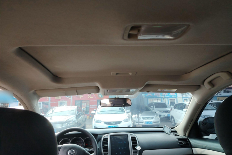 日产 轩逸 2016款 经典 1.6XE 手动领先版中控内饰7007