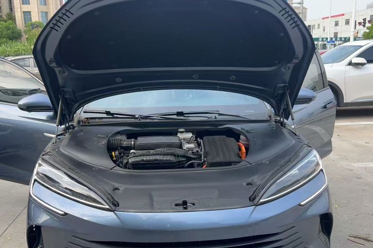 比亚迪 海豹 2024款 荣耀版 DM-i 1.5L 121km 豪华型中控内饰7004