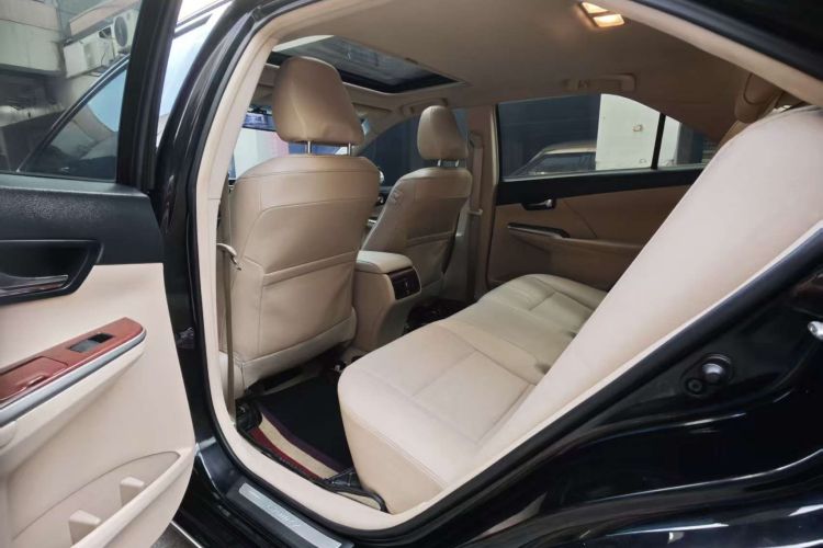 丰田 凯美瑞 2013款 2.5G 舒适版中控内饰7003