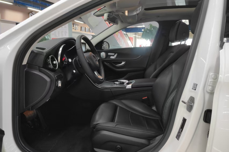 奔驰C级 2018款 C 200 L 运动版 成就特别版中控内饰7002