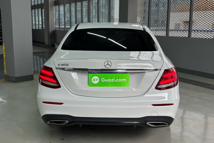 奔驰E级 2017款 E 200 运动型车身外观6008