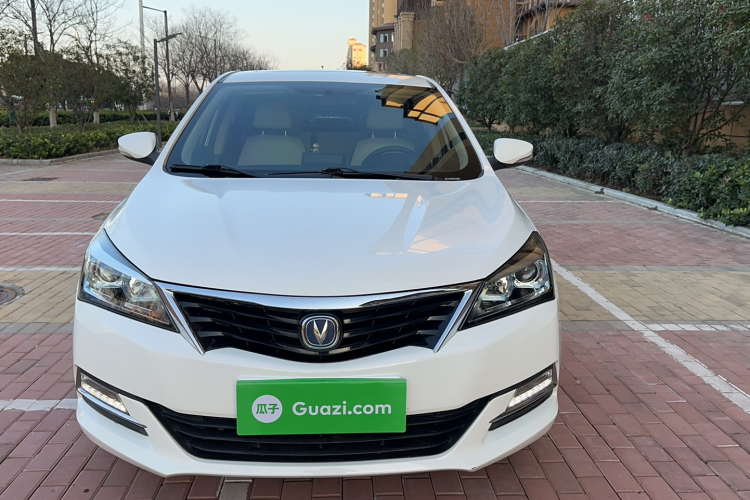 长安 悦翔V7 2016款 1.6L 自动乐享型 国V车身外观6001