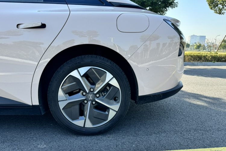 小鹏MONA M03 2024款 620 超长续航车身外观6006