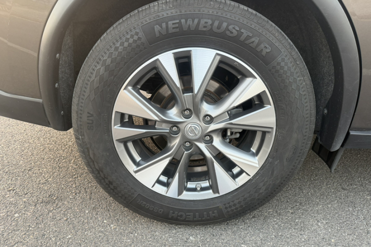 日产 楼兰 2019款 2.5L XL 两驱智联豪华版 国VI车身外观6015