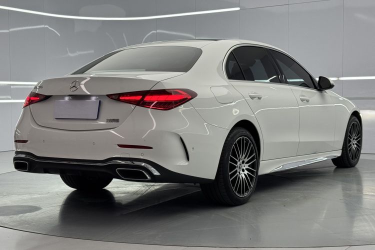 奔驰C级 2023款 C 260 L 运动版车身外观6006