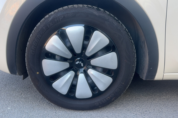 五菱汽车 五菱缤果 2025款 333km 灵犀尊享款车身外观6002