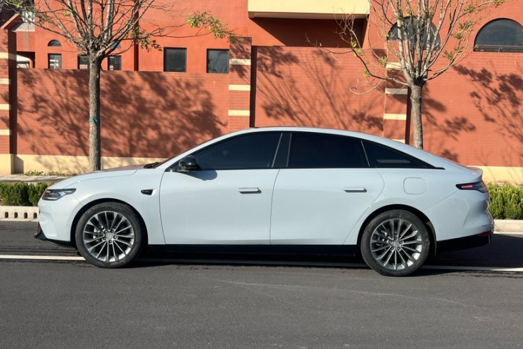 零跑汽车 零跑C01 2024款 增程 316尊享版车身外观6003