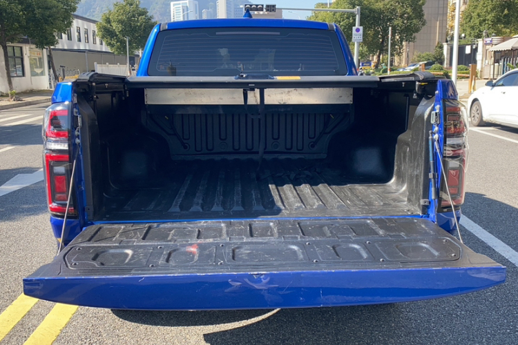 长城 炮 2021款 2.0T乘用全球版自动柴油两驱舒适型标箱GW4D20M中控内饰7006