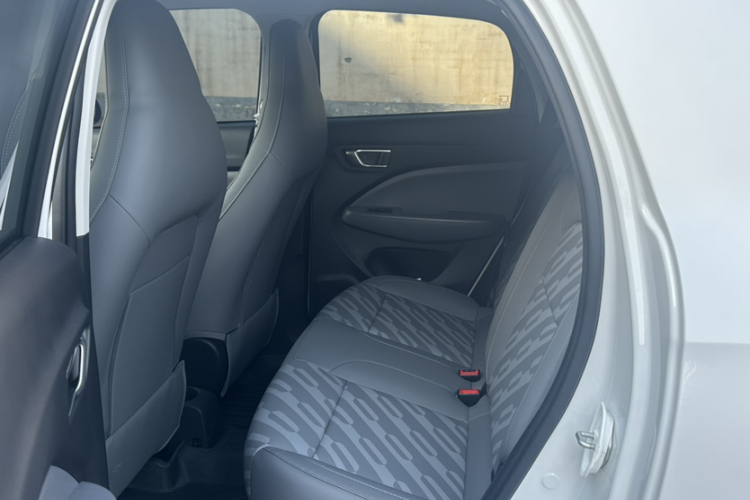 零跑汽车 零跑T03 2024款 200轻享版中控内饰7003