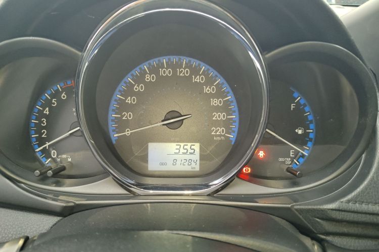 丰田 威驰FS 2017款 1.3L 手动锋行版中控内饰15