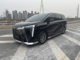 广汽传祺 传祺M8 2023款 宗师系列 400T 旗舰版