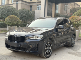 宝马X3 2022款 改款 xDrive25i M运动套装