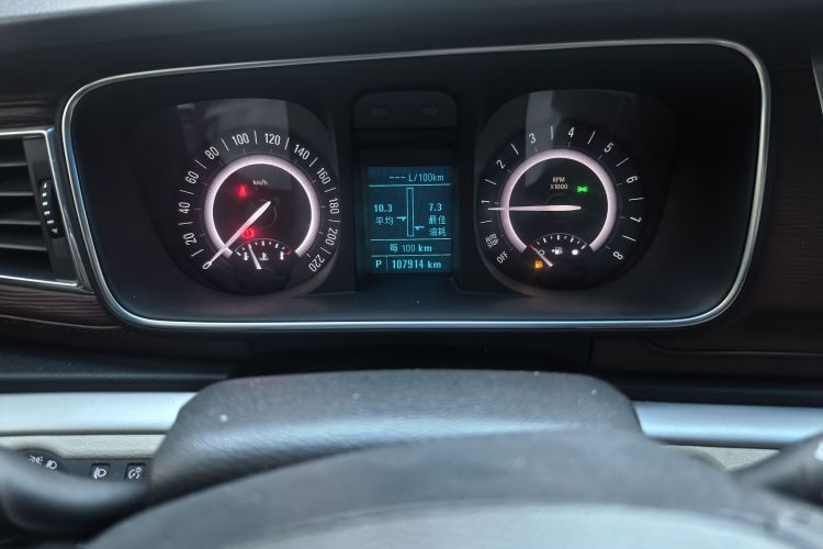 别克GL8 2018款 28T 豪华型 国VI中控内饰15