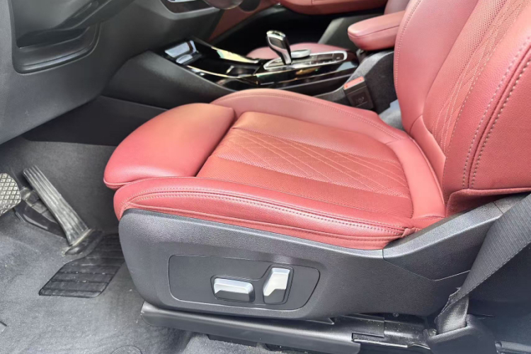 宝马X3 2022款 改款 xDrive25i M运动套装中控内饰7003