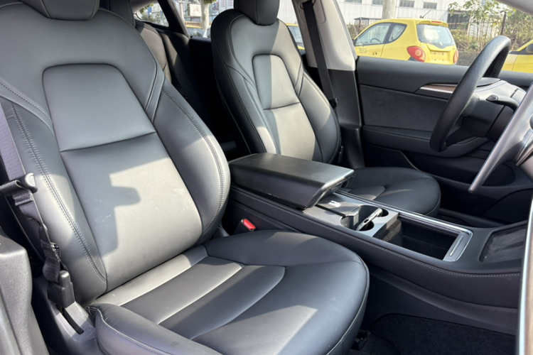 特斯拉 Model 3 2021款 标准续航后驱升级版中控内饰7005