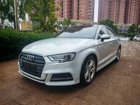 奥迪A3 2018款 30周年年型 Limousine 35 TFSI 时尚型