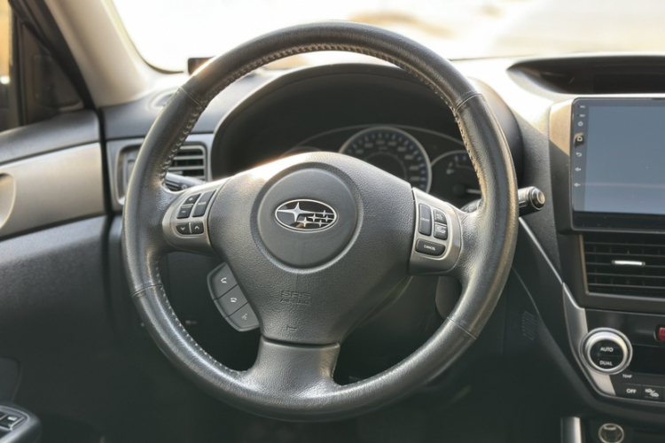 斯巴鲁 森林人 2011款 2.5XS 自动豪华版局部细节13