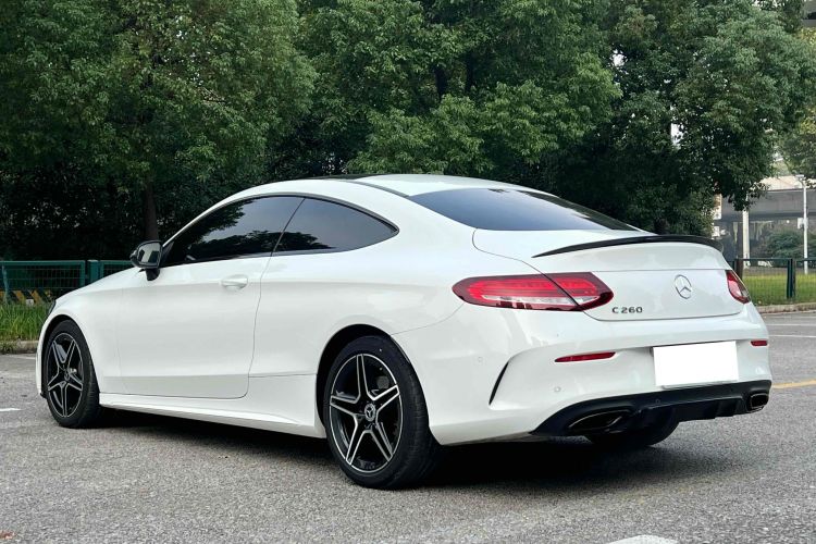 奔驰C级(进口) 2022款 改款 C 260 轿跑车车身外观6001