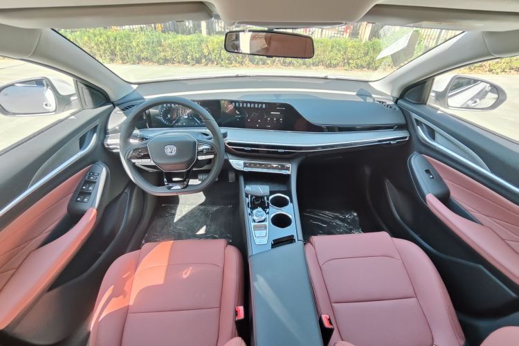 长安 逸动 2025款 PLUS 1.4T 双离合高能版中控内饰7003