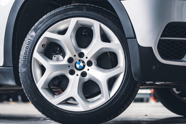 宝马X5(进口) 2011款 xDrive50i 领先型车身外观6011