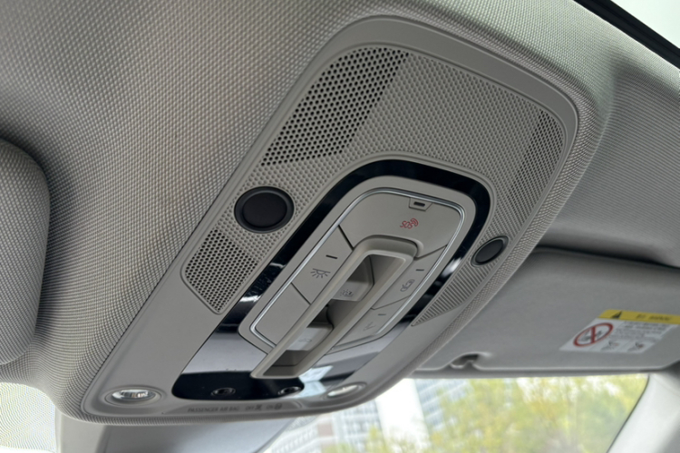 奥迪A6L 2019款 45 TFSI quattro 尊享致雅型中控内饰7012