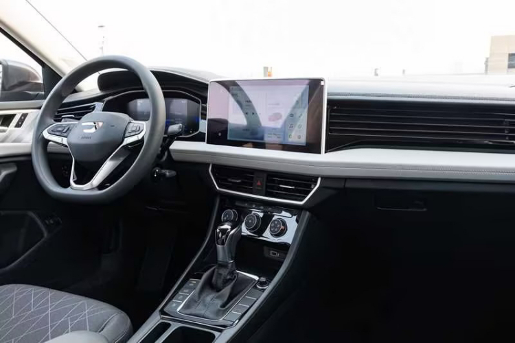 捷达VA7 2025款 1.4T 听劝版中控内饰7002