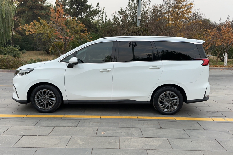 上汽大通MAXUS 大通G50 2020款 1.5T 自动豪华版车身外观6007