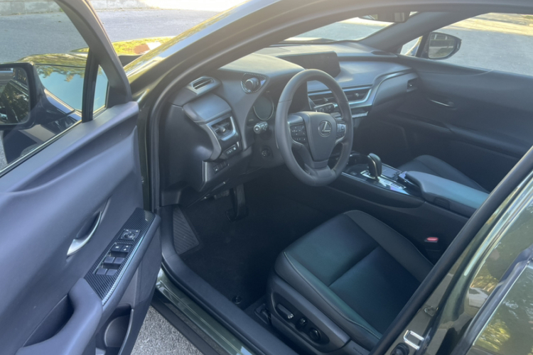 雷克萨斯UX新能源 2020款 300e 纯·悦版中控内饰7007