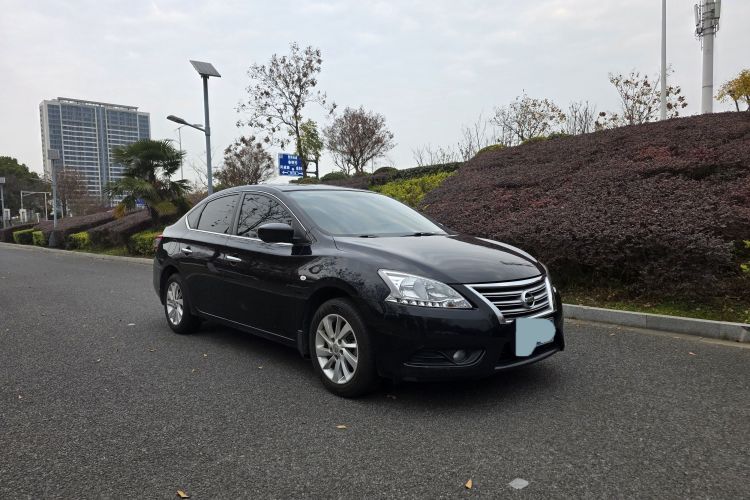 日产 轩逸 2014款 1.6XV CVT尊享版车身外观6003