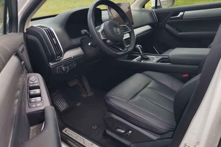 比亚迪 唐 2018款 2.0T 自动智联尊荣型 7座 国V局部细节19