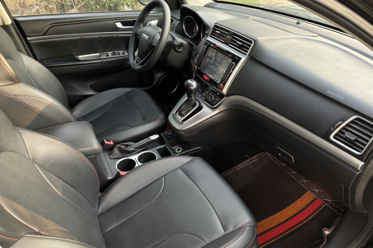 哈弗H6 2017款 红标 运动版 1.5T 自动两驱豪华型中控内饰7003