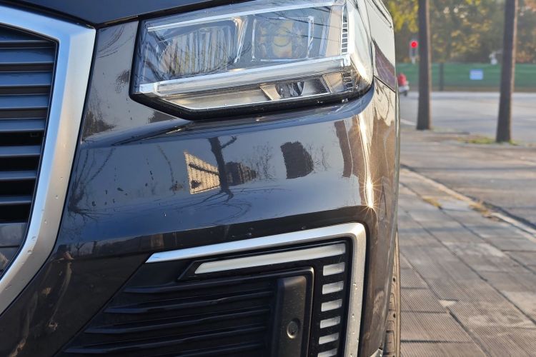 奥迪Q2L e-tron 2019款 Q2L e-tron 纯电智享型中控内饰7009