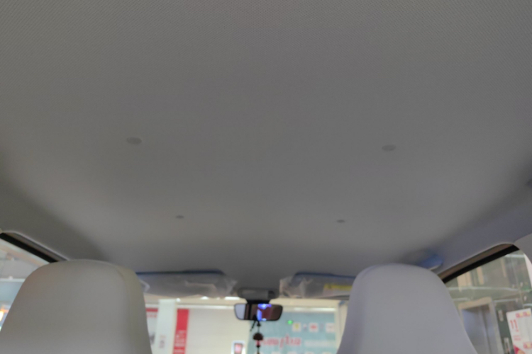 五菱汽车 宏光MINIEV 2024款 第三代 215km 进阶版中控内饰7006