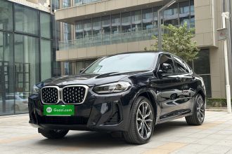 宝马X4 2022款 xDrive 30i M运动套装