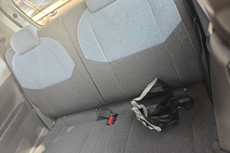 吉利银河 2024款 熊猫mini 200km 耐力熊车身外观6007