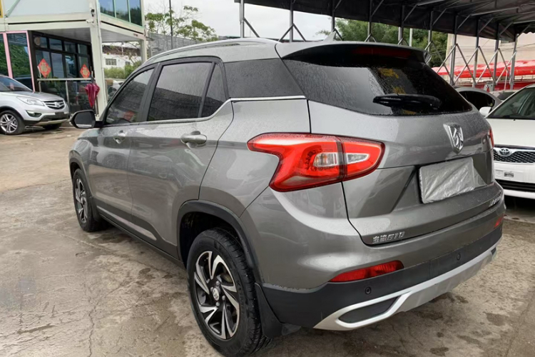 宝骏510 2017款 1.5L 自动豪华型车身外观6008